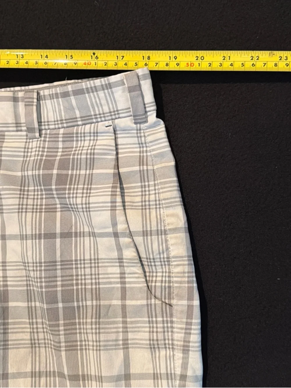 Nike Golf Gray White‎ Plaid Golf Dri-Fit Tour Performance Mens Size 36